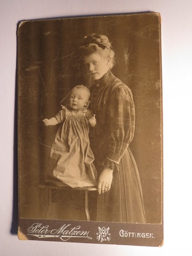 Göttingen 1907 junge frau - -,
